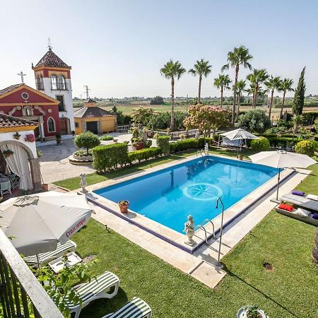 Sunny Villa Near Los Palacios Y Villafranca With Private Pool Экстерьер фото